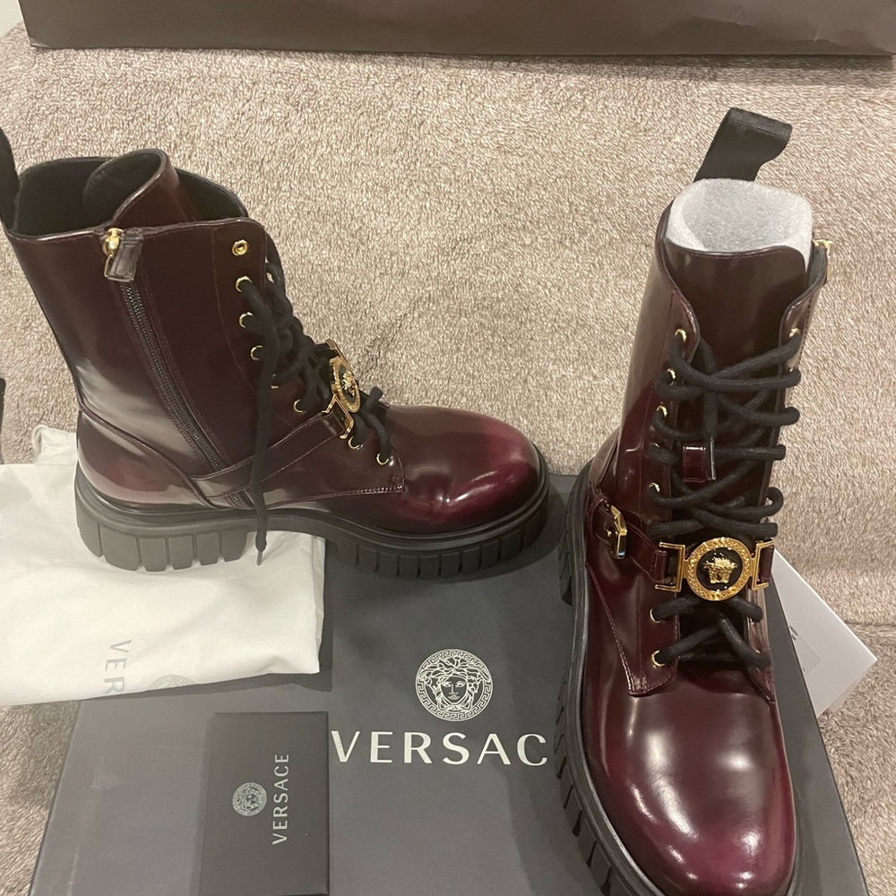 Versace shoe - Picture 5 of 10